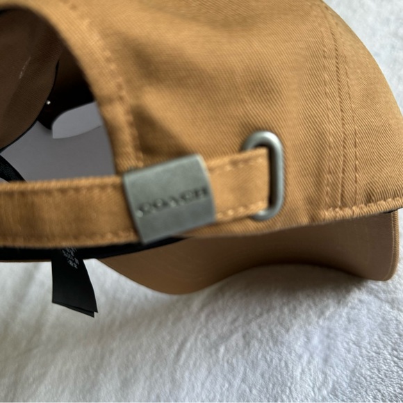 COACH Brand Embroidered
Center Logo Strapback Summer Beach
Hat Cap NEW - Picture 7 of 9